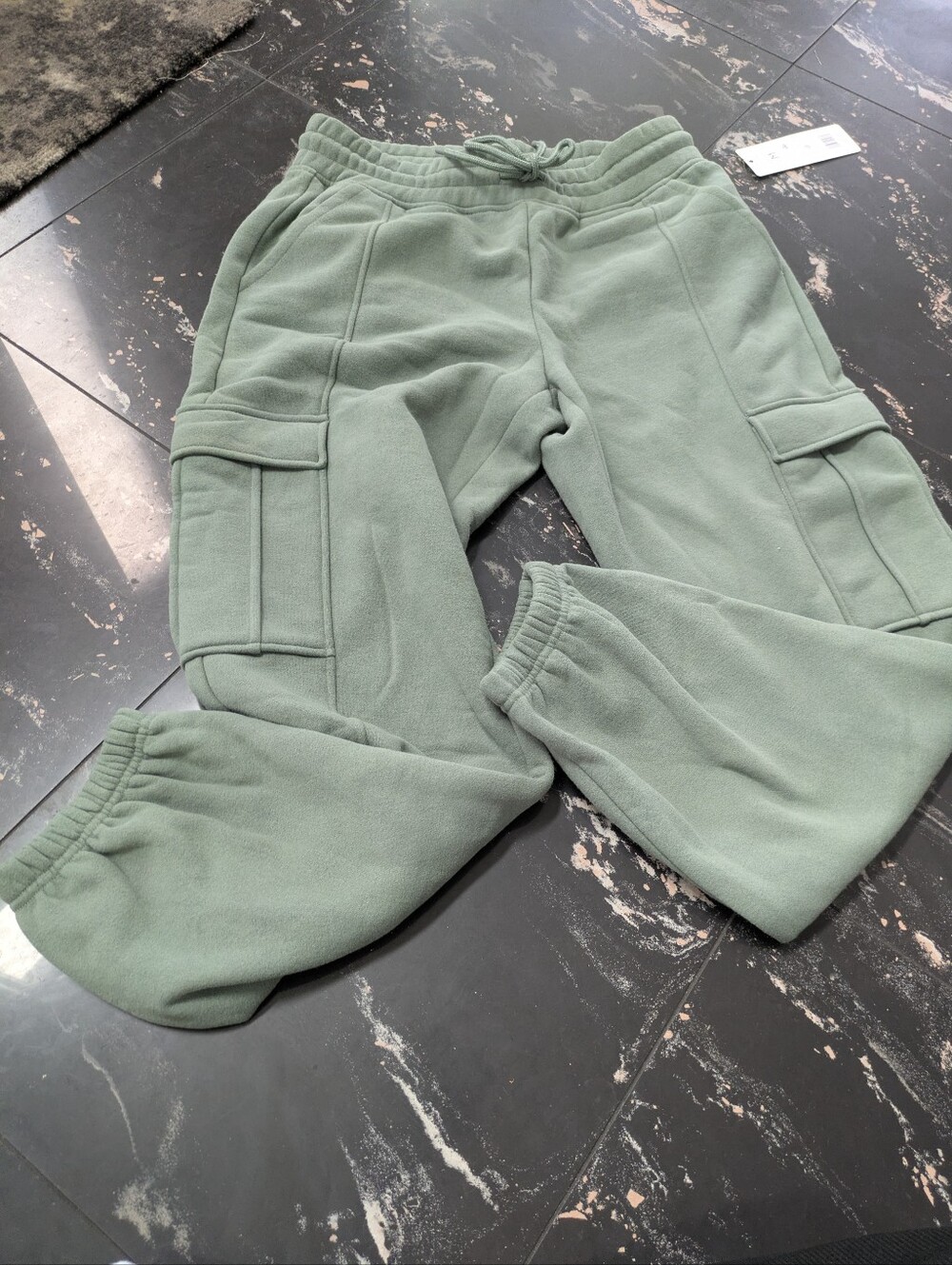 NWT Harmony Balance Green Cargo Sweatpants Size Medium